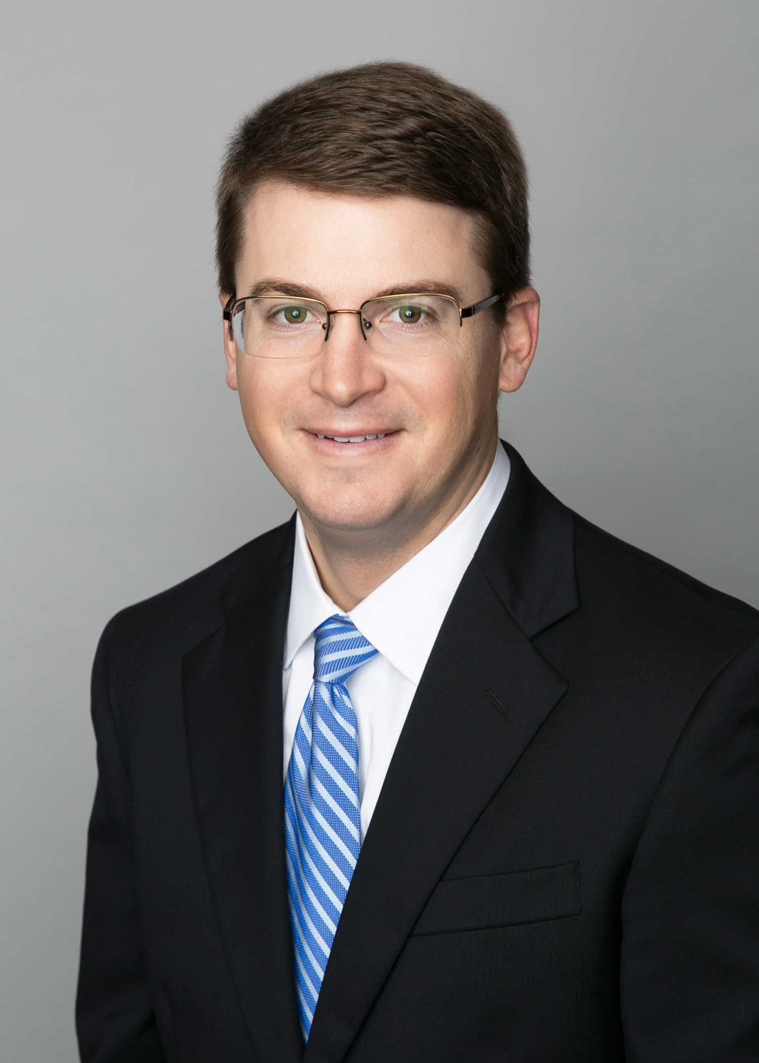 Headshot of Shareholder Tyler J. Oldenburg